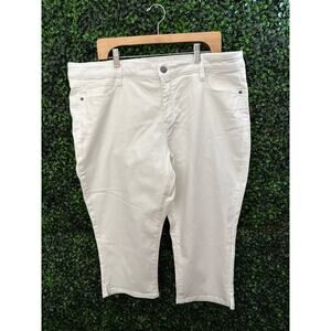 St. John’s Bay, capri white pants, women’s size 20w